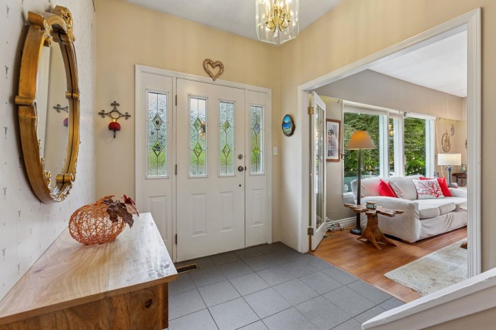 Photo 4 at 5607 Eagle Harbour Road, Eagle Harbour, West Vancouver