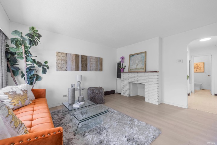 Photo 7 at 3006 E 27th Avenue, Renfrew Heights, Vancouver East