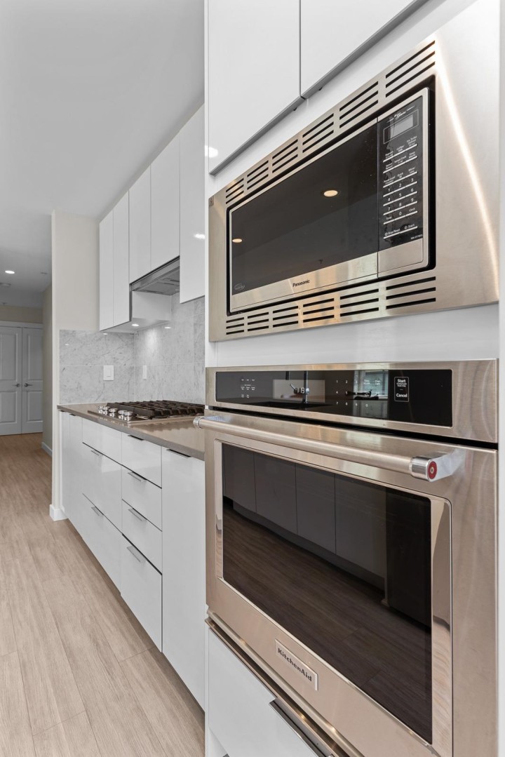 Photo 16 at 212 - 2663 Library Lane, Lynn Valley, North Vancouver