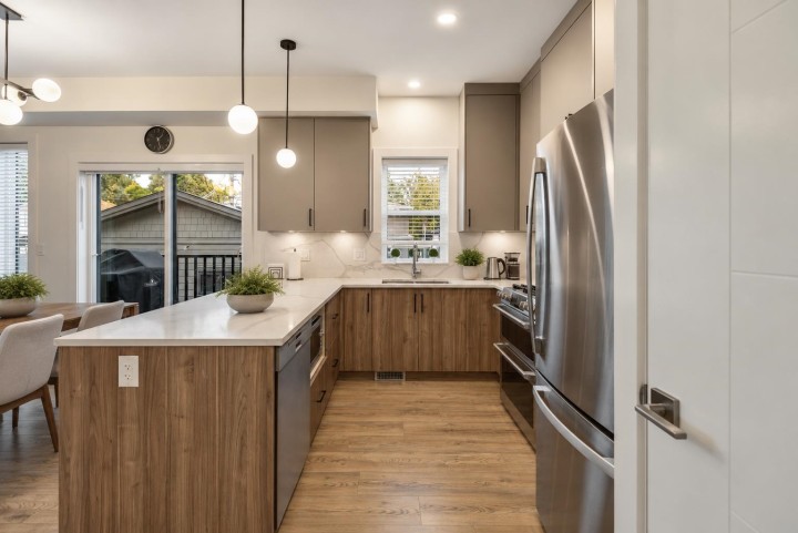 Photo 8 at 6280 Wales Street, Killarney VE, Vancouver East