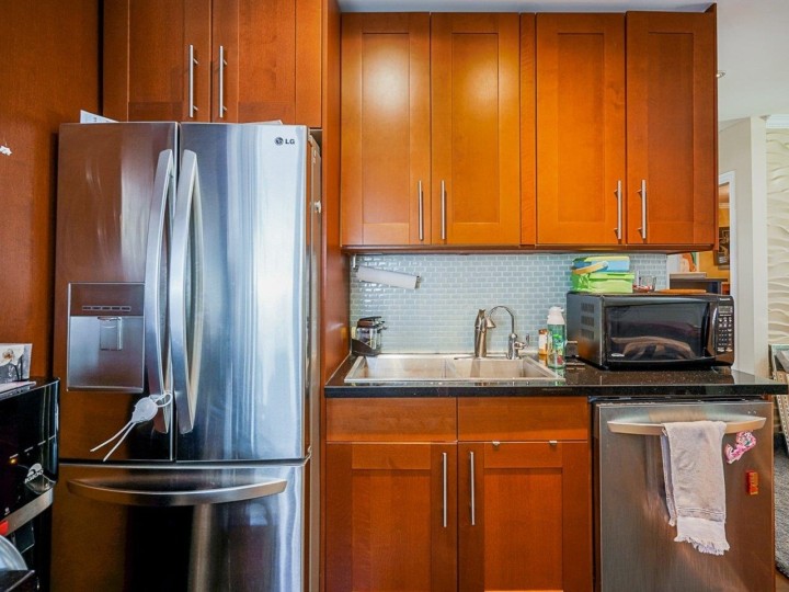 Photo 9 at 4702 Clarendon Street, Collingwood VE, Vancouver East