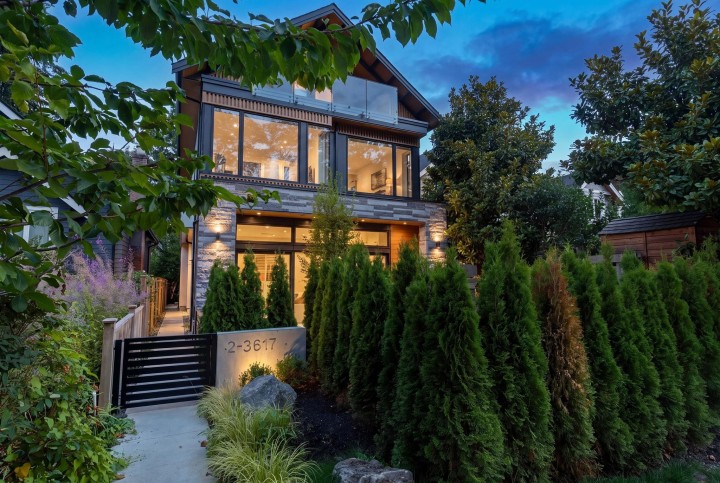 Photo 1 at 2 - 3617 W 12th Avenue, Kitsilano, Vancouver West