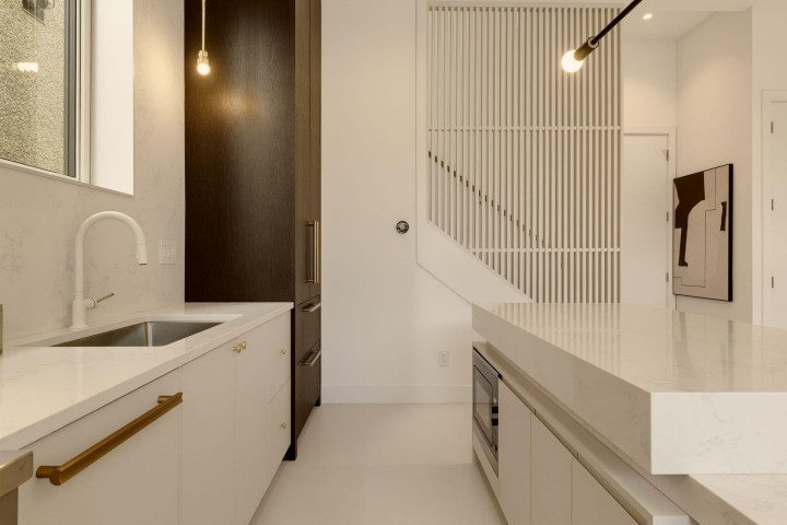 Photo 10 at 2 - 3617 W 12th Avenue, Kitsilano, Vancouver West