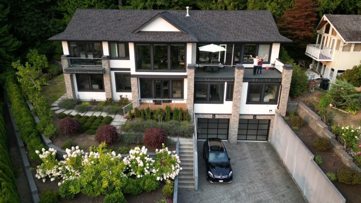 Photo 2 at 4816 Skyline Drive, Canyon Heights NV, North Vancouver