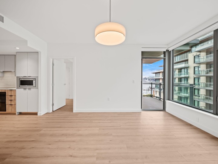 Photo 3 at 425 - 755 Harbourside Drive, Harbourside, North Vancouver