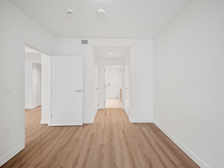 Photo 14 at 425 - 755 Harbourside Drive, Harbourside, North Vancouver