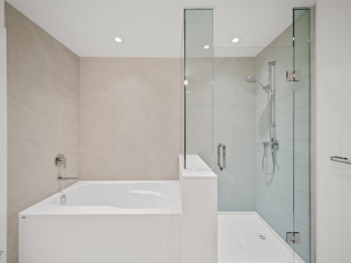 Photo 15 at 425 - 755 Harbourside Drive, Harbourside, North Vancouver
