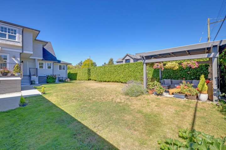 Photo 36 at 952 Grand Boulevard, Boulevard, North Vancouver