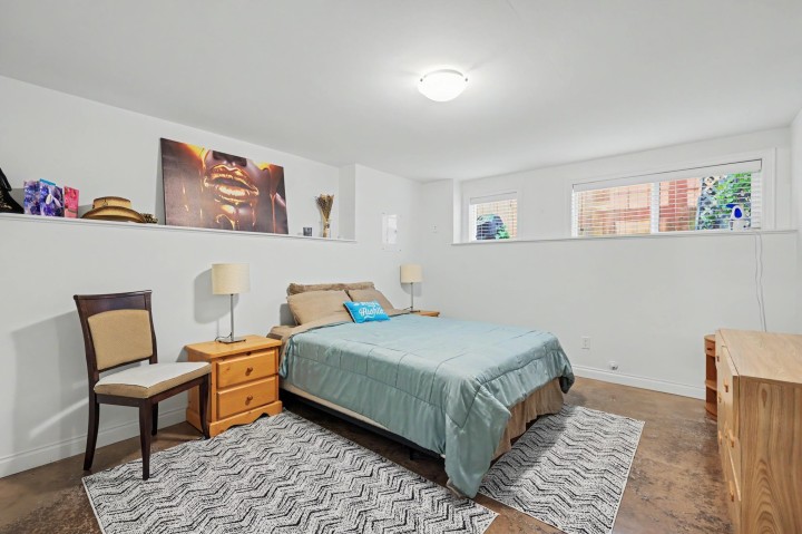 Photo 32 at 952 Grand Boulevard, Boulevard, North Vancouver