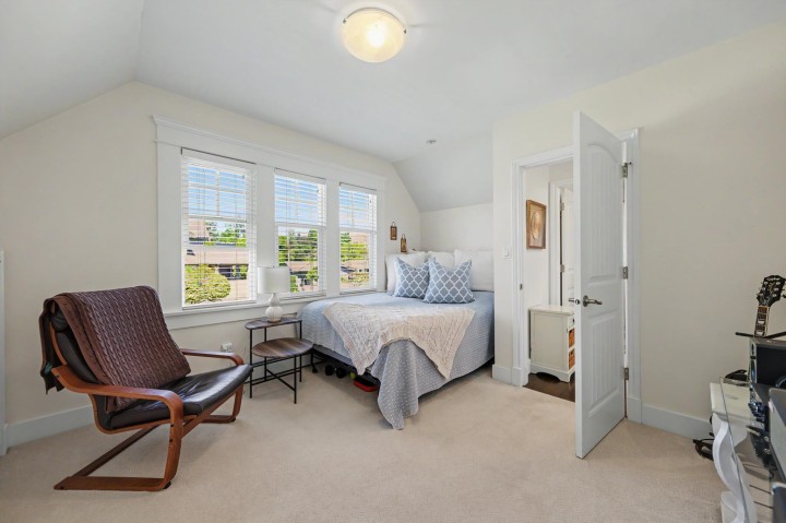 Photo 24 at 952 Grand Boulevard, Boulevard, North Vancouver