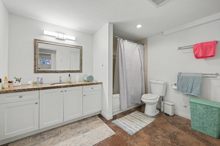 Photo 34 at 952 Grand Boulevard, Boulevard, North Vancouver