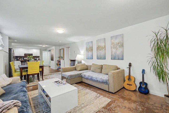Photo 31 at 952 Grand Boulevard, Boulevard, North Vancouver