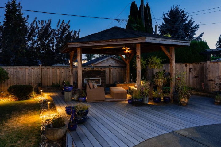 Photo 2 at 1283 Pinewood Crescent, Norgate, North Vancouver