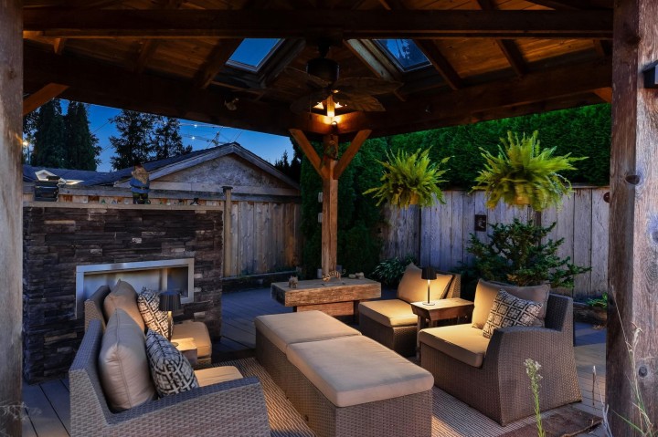 Photo 3 at 1283 Pinewood Crescent, Norgate, North Vancouver