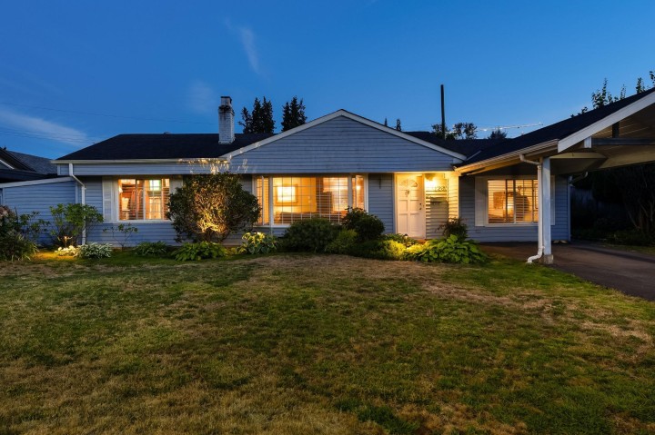 Photo 1 at 1283 Pinewood Crescent, Norgate, North Vancouver