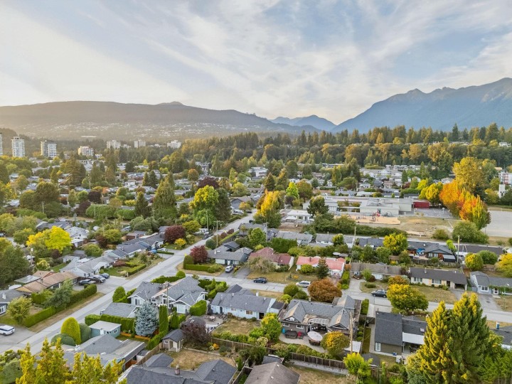 Photo 38 at 1283 Pinewood Crescent, Norgate, North Vancouver