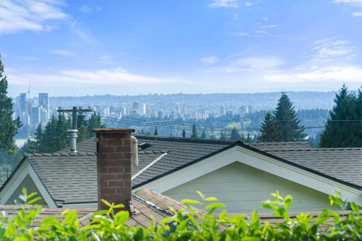 Photo 5 at 3920 Delbrook Avenue, Upper Delbrook, North Vancouver