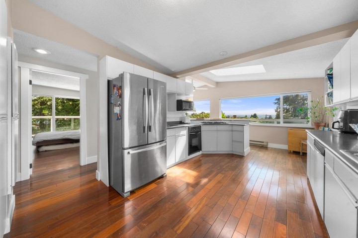 Photo 9 at 3920 Delbrook Avenue, Upper Delbrook, North Vancouver