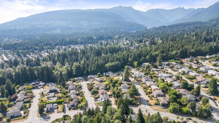 Photo 33 at 3920 Delbrook Avenue, Upper Delbrook, North Vancouver