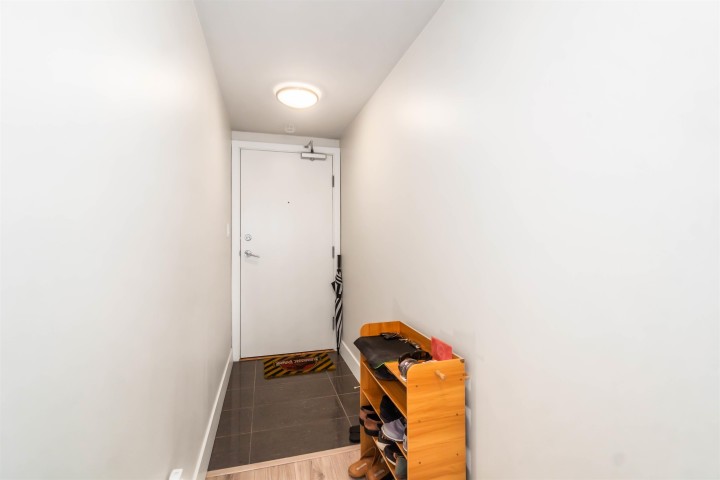 Photo 12 at 813 - 1088 Richards Street, Yaletown, Vancouver West