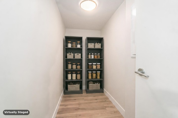 Photo 9 at 813 - 1088 Richards Street, Yaletown, Vancouver West