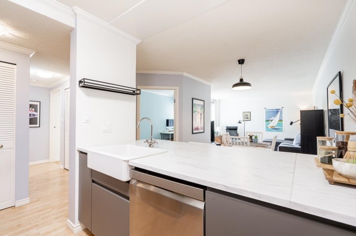 Photo 13 at 303 - 1510 W 1st Avenue, False Creek, Vancouver West