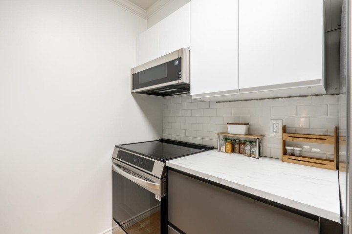 Photo 12 at 303 - 1510 W 1st Avenue, False Creek, Vancouver West