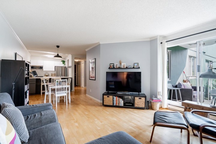 Photo 3 at 303 - 1510 W 1st Avenue, False Creek, Vancouver West