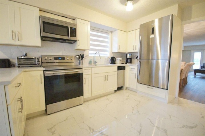 Photo 2 at 2179 E 29th Avenue, Victoria VE, Vancouver East