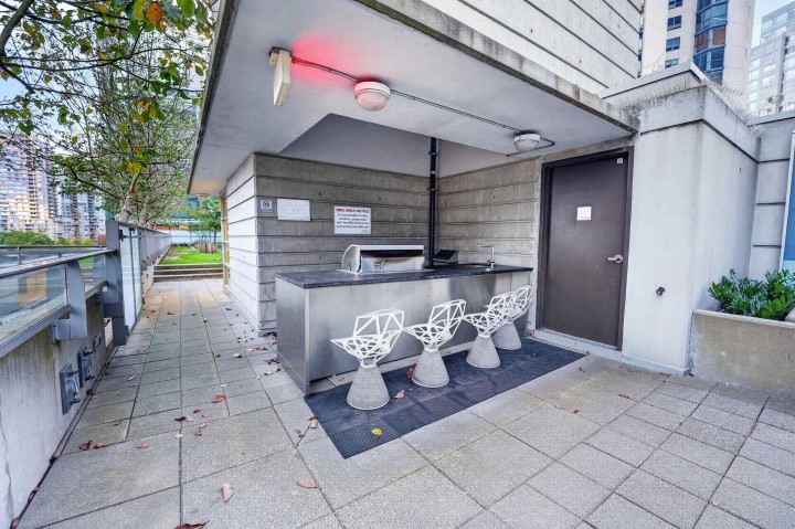Photo 18 at 206 - 1477 W Pender Street, Coal Harbour, Vancouver West