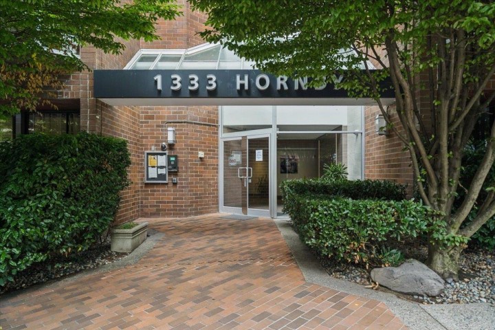 Photo 2 at 720 - 1333 Hornby Street, Downtown VW, Vancouver West