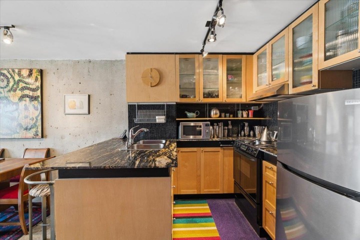 Photo 6 at 720 - 1333 Hornby Street, Downtown VW, Vancouver West