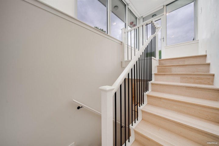 Photo 32 at 704 - 2565 Maple Street, Kitsilano, Vancouver West