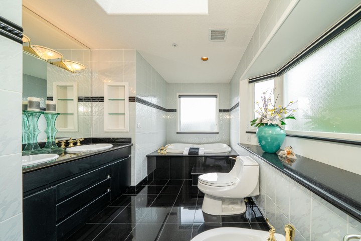 Photo 21 at 4255 W 15th Avenue, Point Grey, Vancouver West