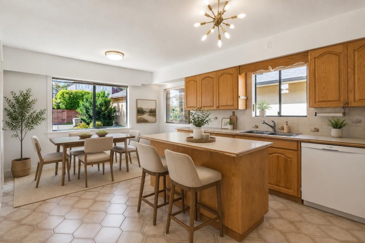 Photo 10 at 2576 Parker Street, Renfrew VE, Vancouver East