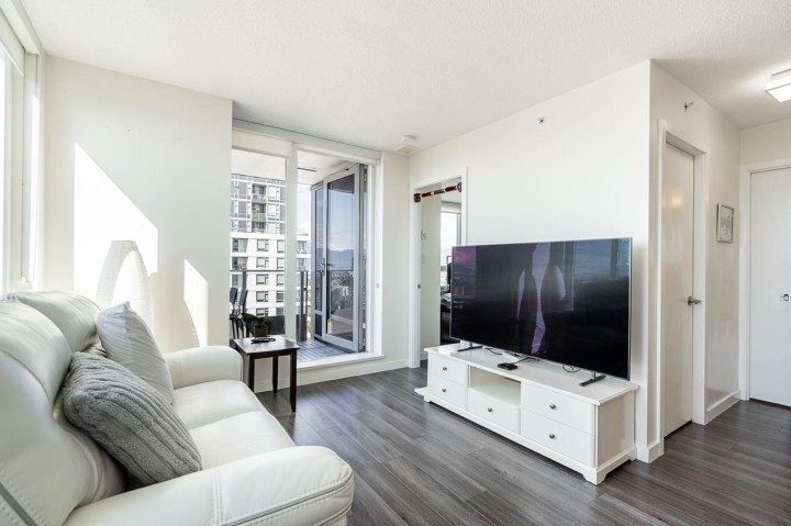 Photo 10 at 2902 - 5665 Boundary Road, Collingwood VE, Vancouver East