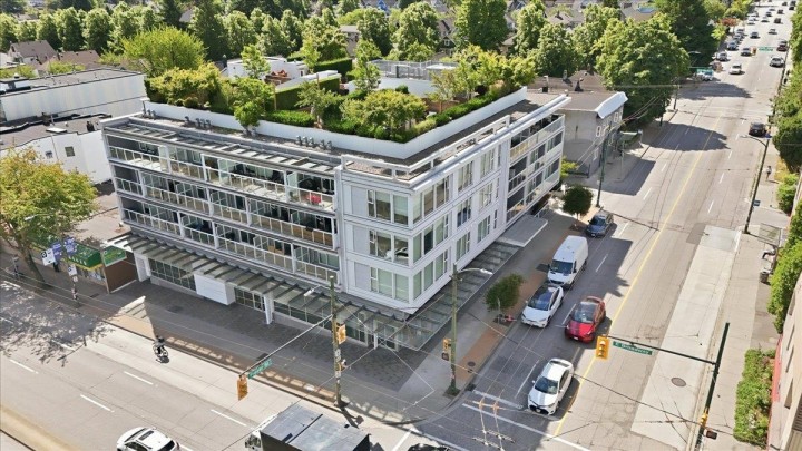 Photo 20 at 203 - 2508 Fraser Street, Mount Pleasant VE, Vancouver East
