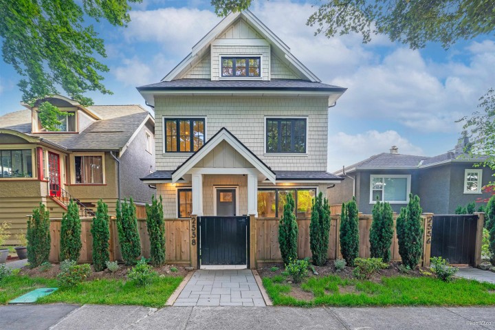 Photo 19 at 2558 William Street, Renfrew VE, Vancouver East