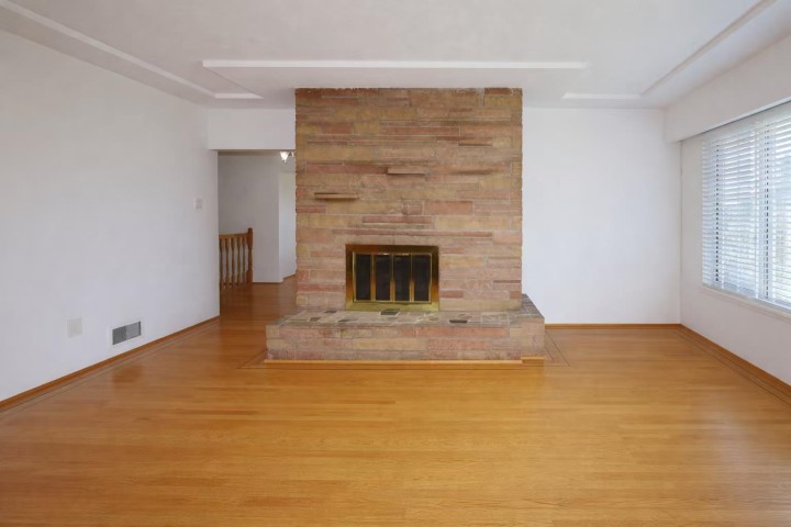 Photo 1 at 1563 E 59th Avenue, Fraserview VE, Vancouver East