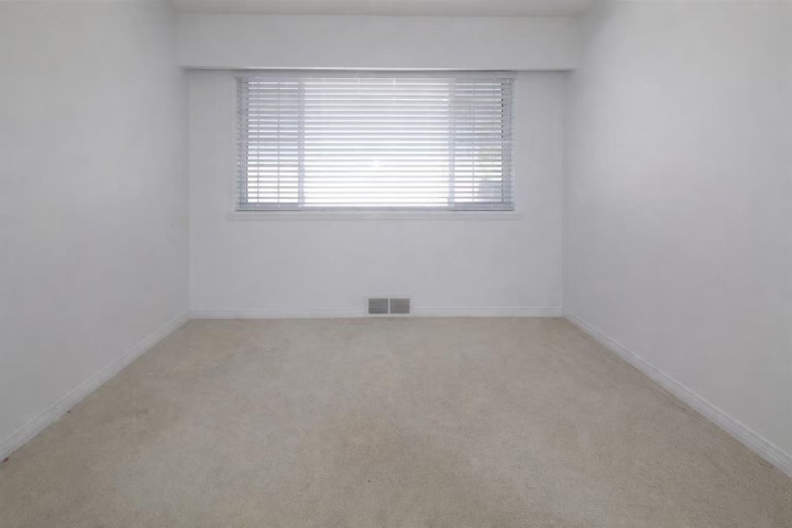 Photo 4 at 1563 E 59th Avenue, Fraserview VE, Vancouver East