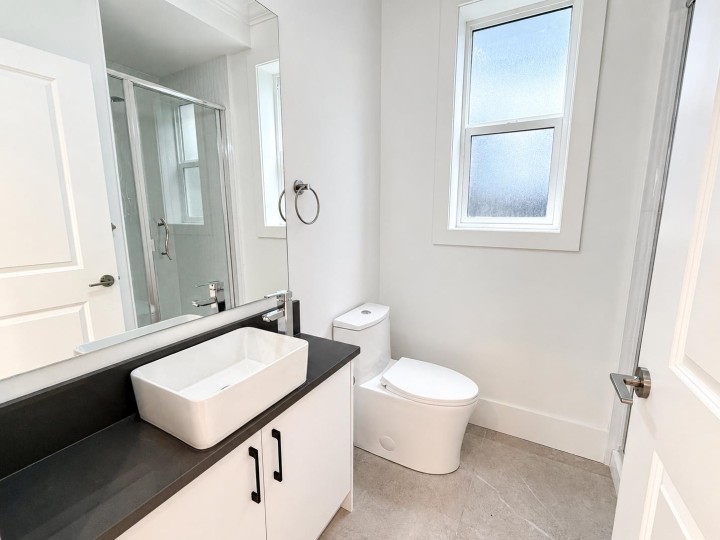 Photo 12 at 1427 E 27th Avenue, Knight, Vancouver East