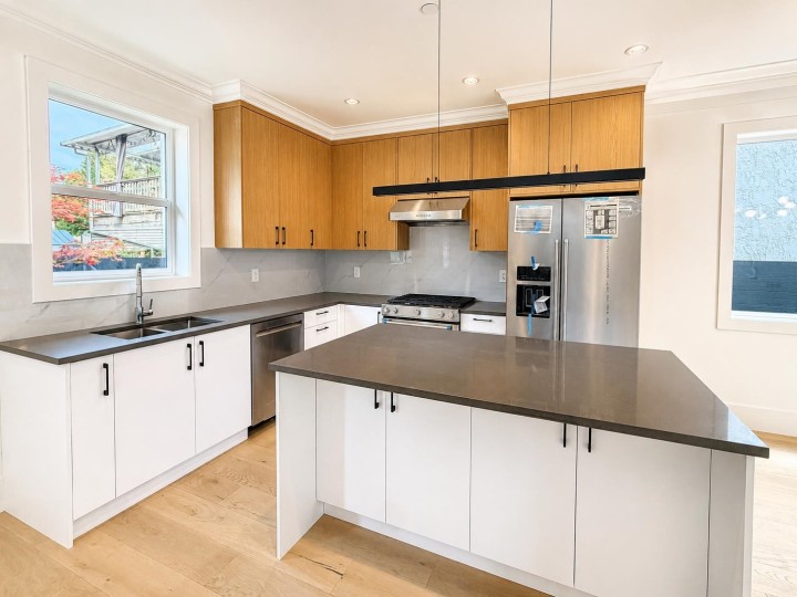 Photo 8 at 1427 E 27th Avenue, Knight, Vancouver East