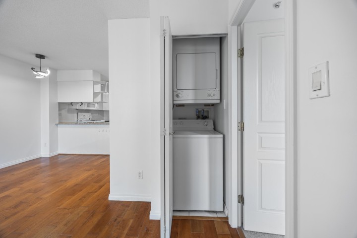 Photo 28 at 907 - 1189 Howe Street, Downtown VW, Vancouver West
