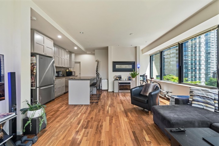 Photo 5 at 609 - 1333 West Georgia Street, Coal Harbour, Vancouver West