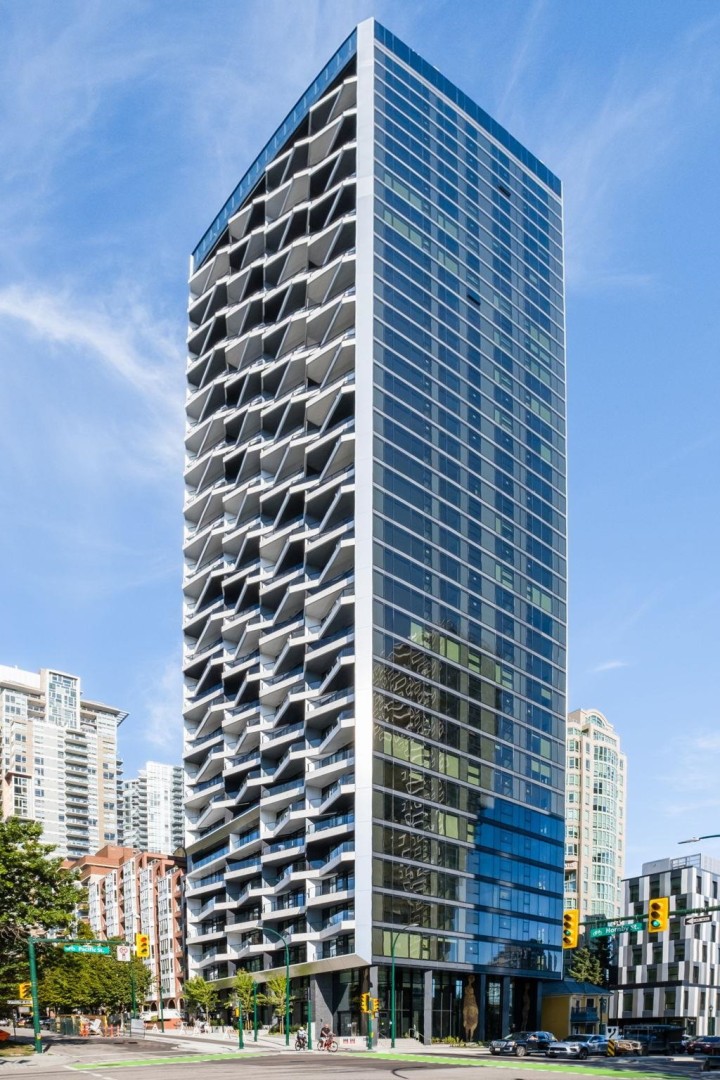 Photo 2 at 902 - 889 Pacific Street, Downtown VW, Vancouver West