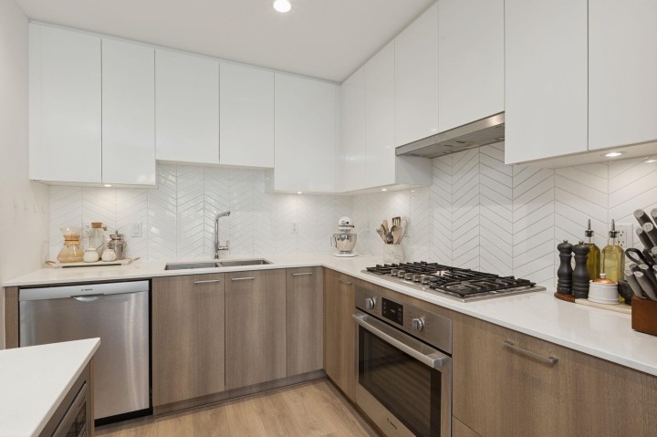 Photo 13 at 209 - 715 W 15th Street, Mosquito Creek, North Vancouver