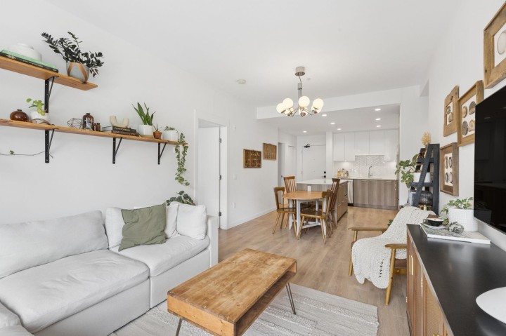 Photo 7 at 209 - 715 W 15th Street, Mosquito Creek, North Vancouver