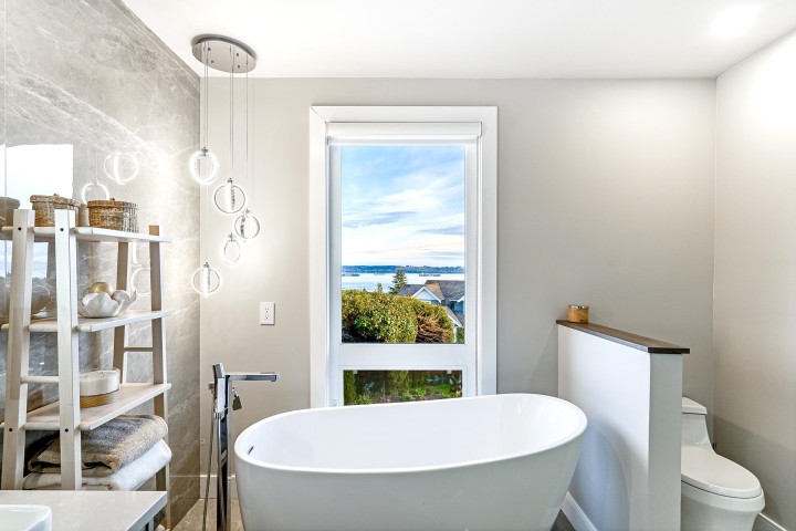 Photo 24 at 4125 Burkehill Place, Bayridge, West Vancouver