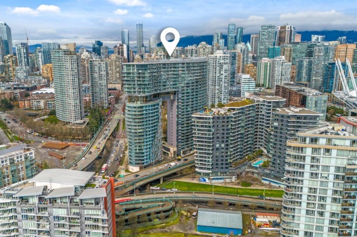 Photo 35 at 2007 - 89 Nelson Street, Yaletown, Vancouver West