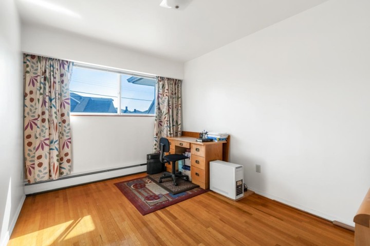 Photo 15 at 6758 Killarney Street, Killarney VE, Vancouver East